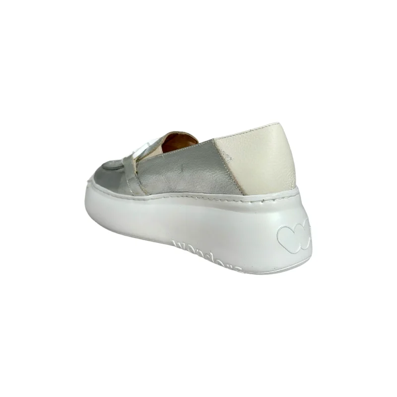 A2641 Silver Flatform Loafer