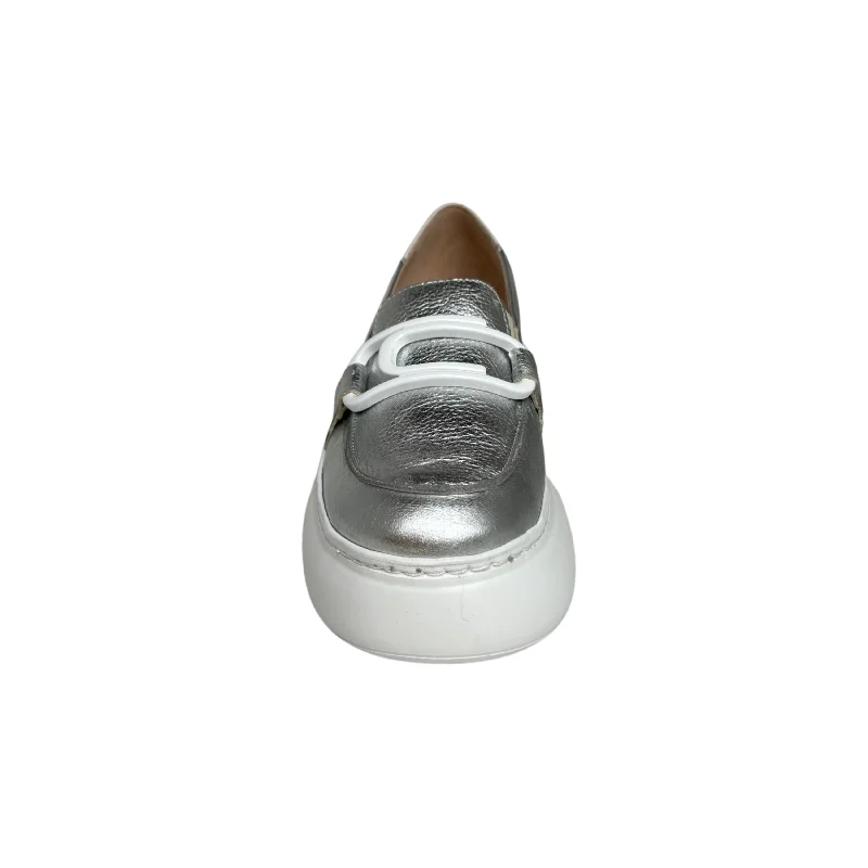 A2641 Silver Flatform Loafer