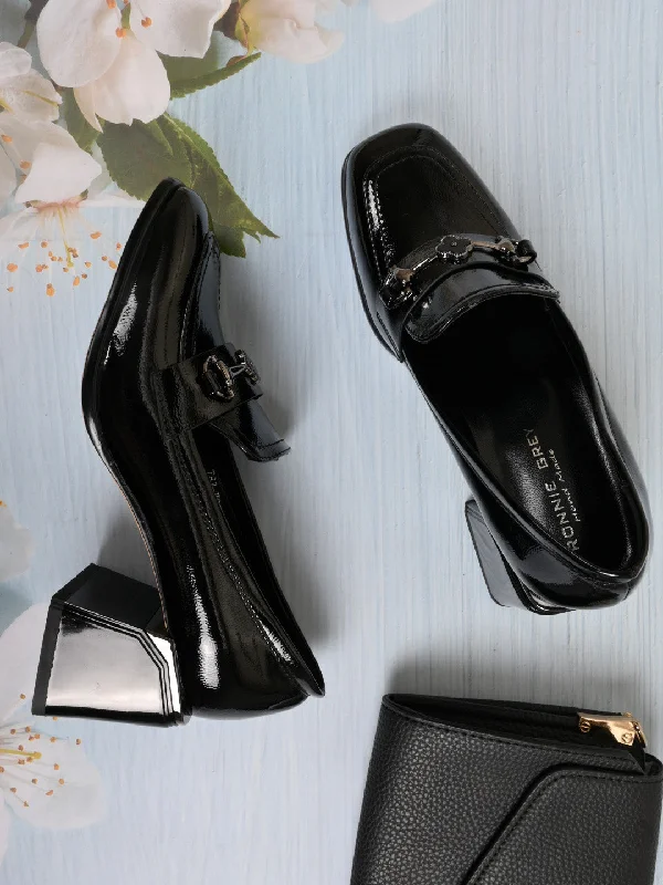 Women Black Solid Loafers