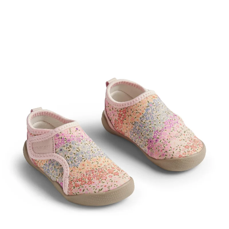 Wheat Shawn Beach Shoe - Rainbow flowers